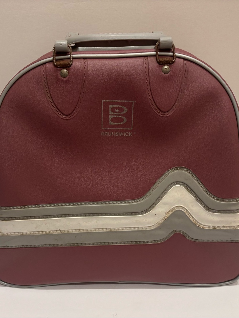 Vintage Brunswick Travel/Bowling Bag with Cream Trim rockabilly purse